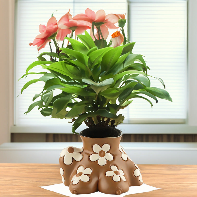 Body Art Flowerpot | وعاء نباتات بتصميم فني 🎨