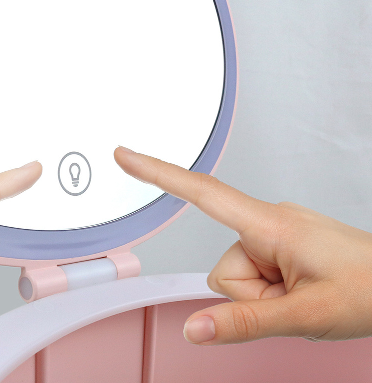 LED Makeup Mirror Box | صندوق مرآة مكياج بضوء LED 💄✨